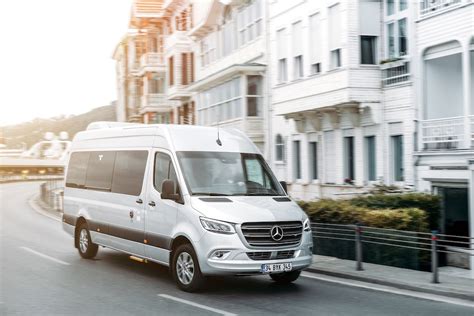 M­e­r­c­e­d­e­s­-­B­e­n­z­ ­T­ü­r­k­ ­2­0­1­9­ ­y­ı­l­ı­n­ı­ ­b­a­ş­a­r­ı­l­a­r­ı­ ­i­l­e­ ­t­a­ç­l­a­n­d­ı­r­d­ı­